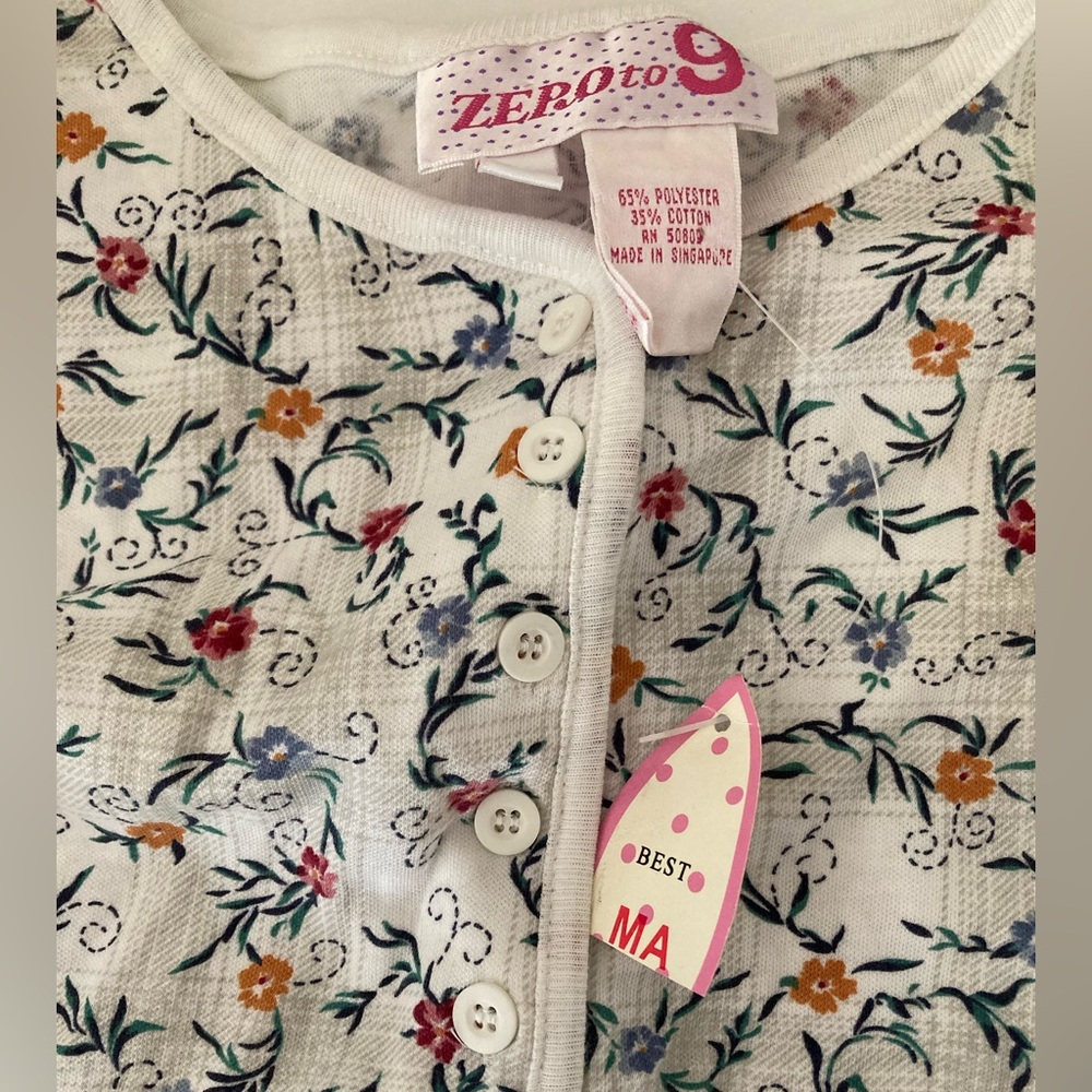 Zero 2 nine maternity Top new tag
size Large comfortable top
long sleeves